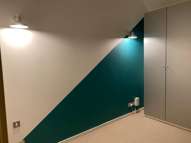 Furnished double bedroom with a private bathroom Main Photo