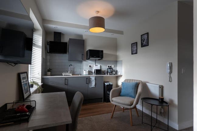 ⭐️ Stunning Kitchenette rooms - heart of Warwick ⭐ Main Photo