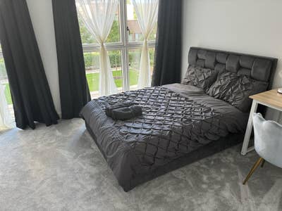 Huge Double + Kitchenette – Blackheath / Greenwich Main Photo