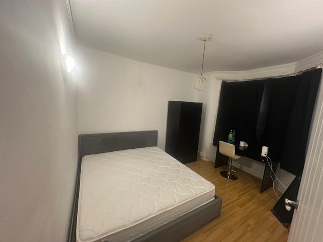 Double room close to Blackhorse Road underground  Main Photo