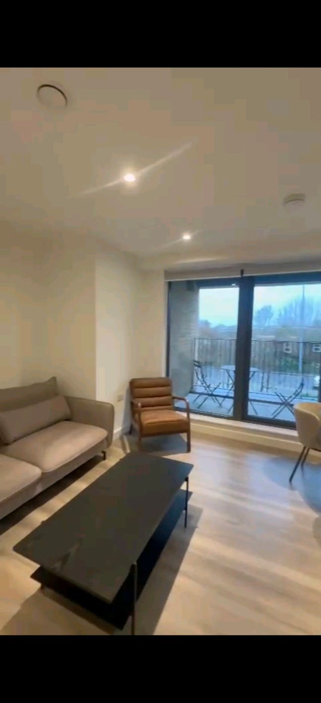 Short Let, Guildford / University of Surrey/London Main Photo