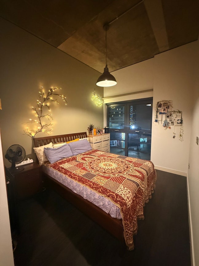 Furnished Double Room en-suite room available!! Main Photo