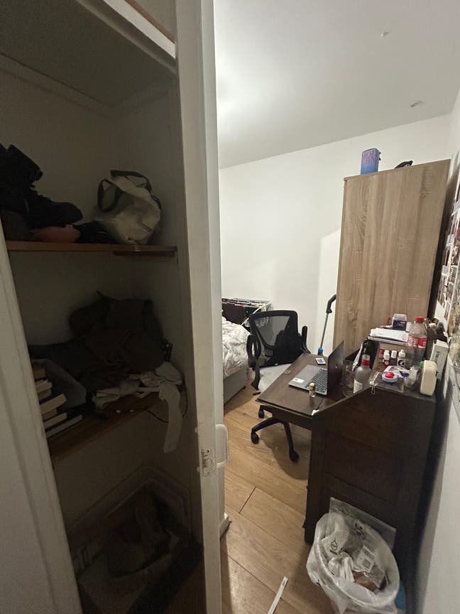 Double bedroom in a shared flat in Vauxhall Main Photo