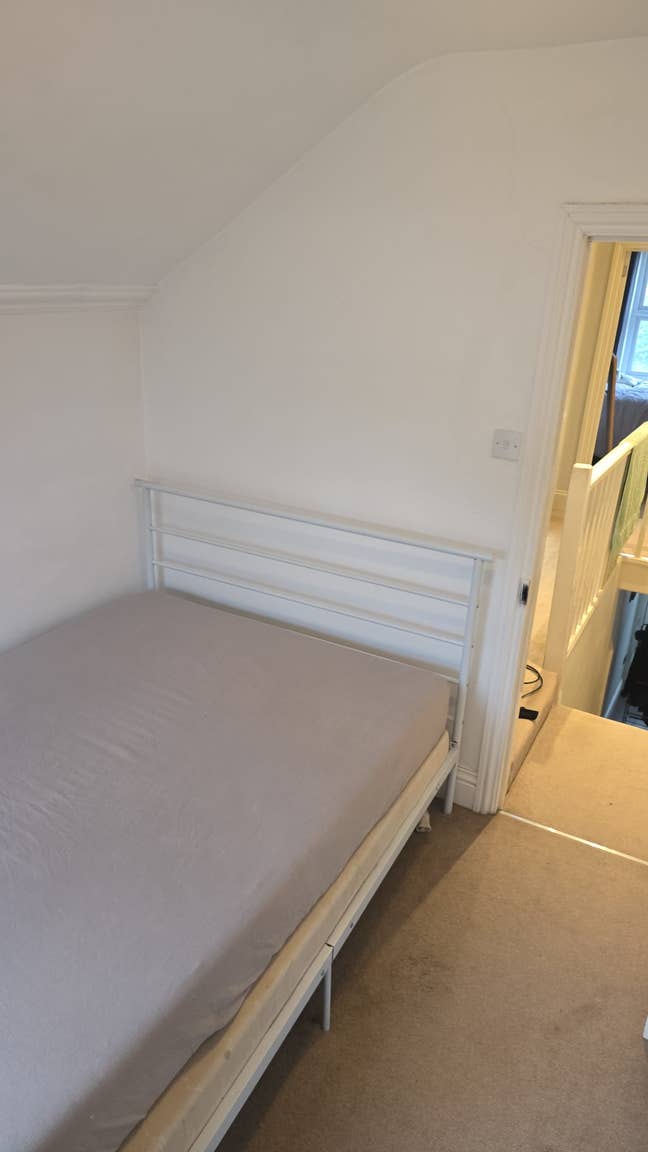 Double room with share house very social Main Photo