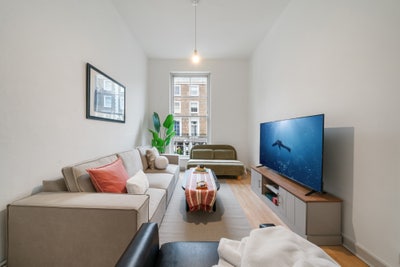 Paddington 3Bed- Balcony Main Photo