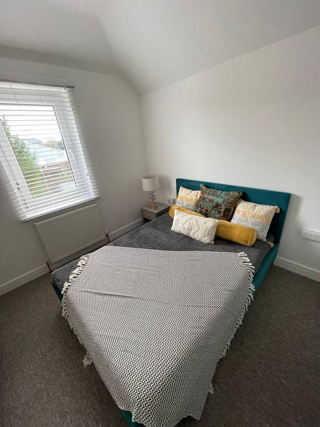 Room Available in Shared House Main Photo