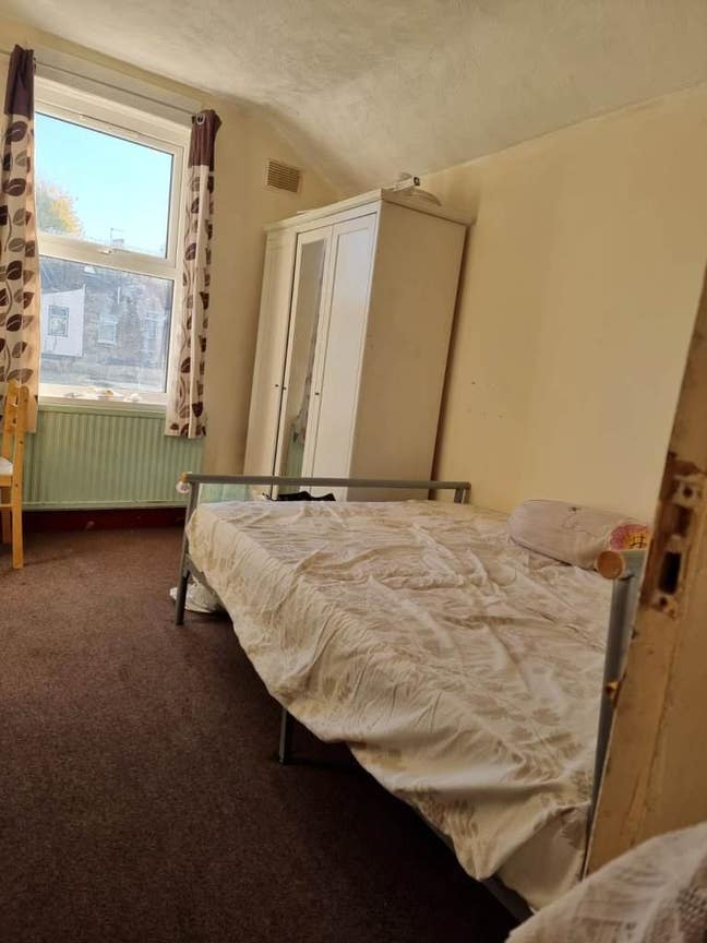 Double Room for Rent – Family Home - E12 Main Photo