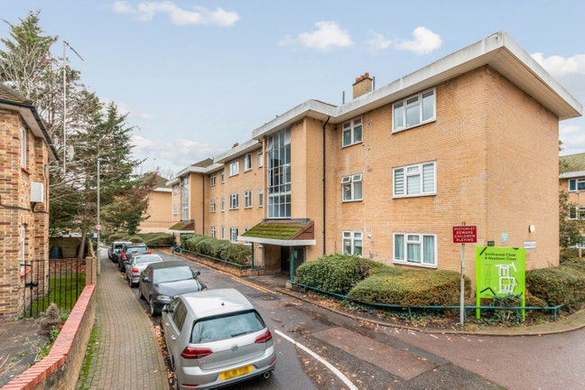 3 Bed aprtment mins walk to southfields Wimbledon Main Photo