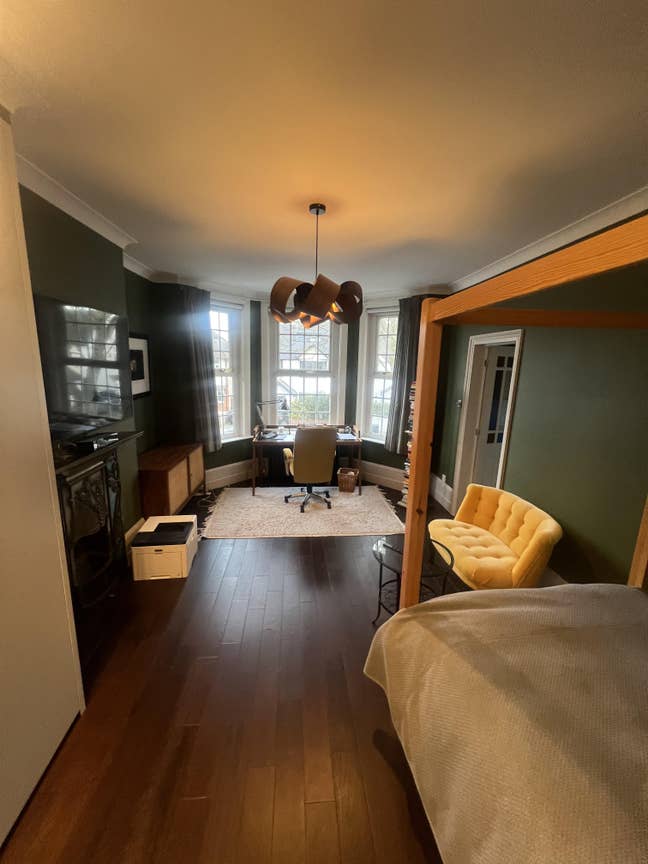 Stunning Double Room with Massive  Ensuite Main Photo