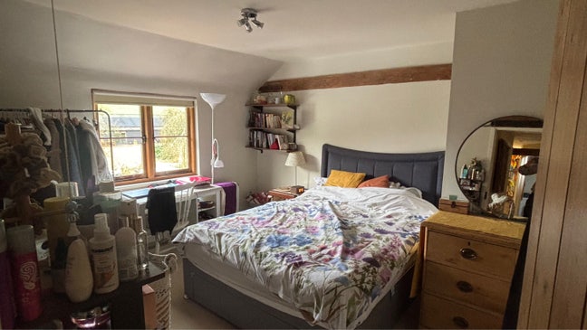 Furnished double room Main Photo