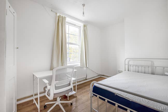Large double room SE17 Main Photo
