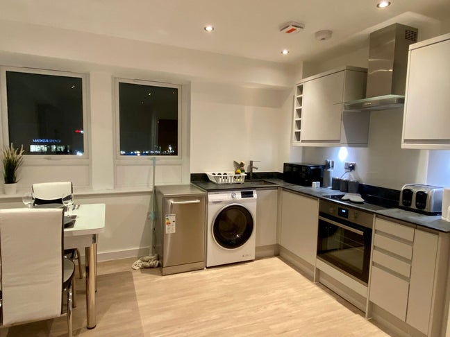 1 Bedroom Flat Available Asap Until 20/01 Main Photo