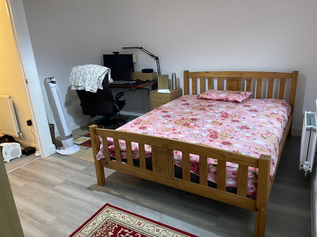 House Share - 2/3 Large Double Rooms Main Photo