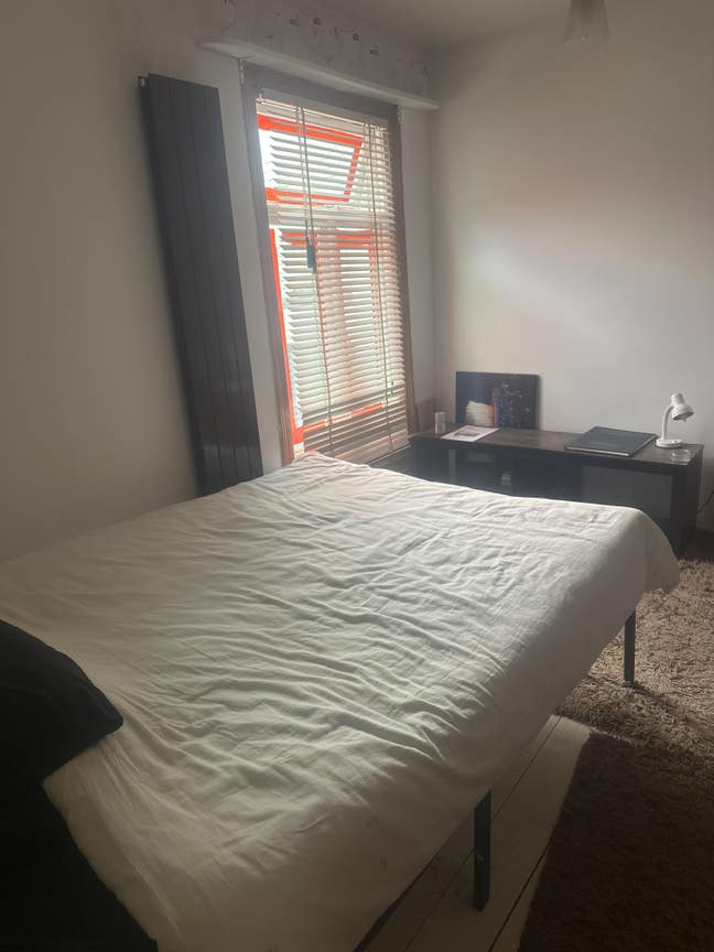 Warm tidy house where a nice environment is to be  Main Photo