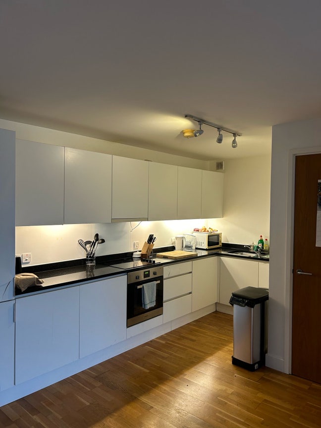 Massive En Suite Room in Haggerston Sublet Only Main Photo