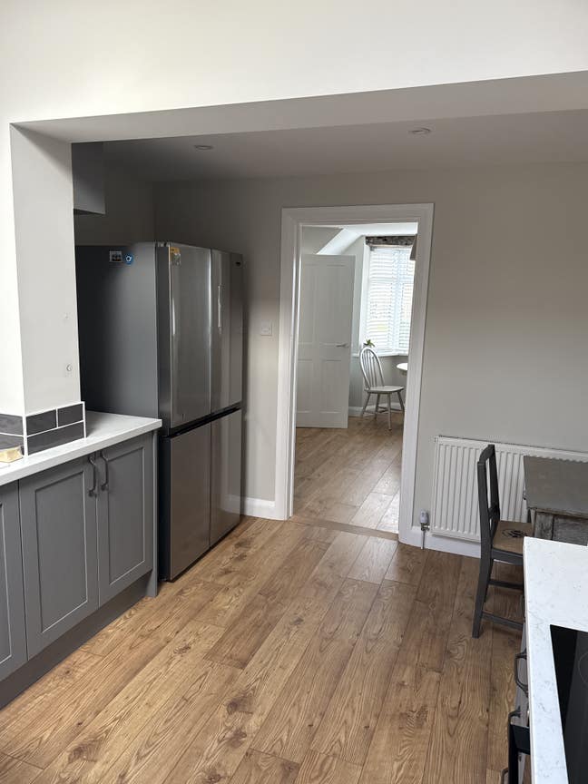 Spacious house with private garden - shared rent Main Photo