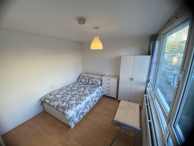 En-Suite Room in a Shared Flat – E14 🏠 Canary Wha Main Photo