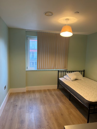 Double room available at Woolwich  Main Photo