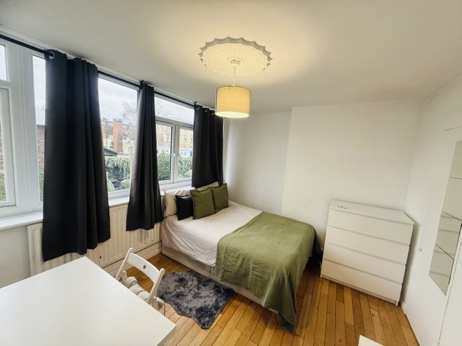 3 Lovely Single Room 10 Mins to Wandsworth Station Main Photo