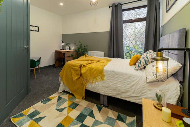 Modern Stylish Ensuite | Furnished | Manchester  Main Photo