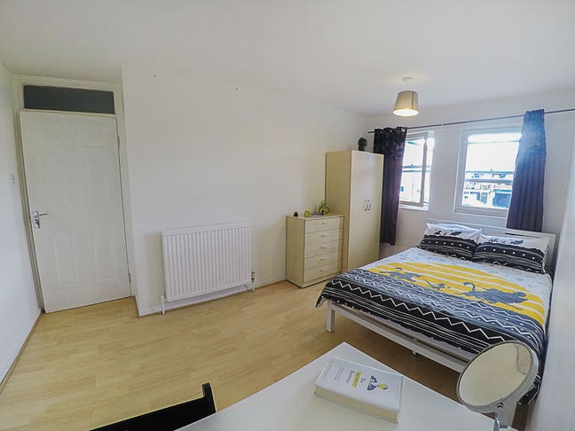 ✨ Bright & Spacious rooms - 4 Mins to Bruce Grove  Main Photo