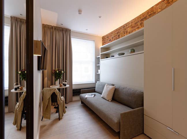 Bills Included, Patio for Residents ☎️ Main Photo