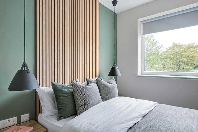 Double en suite in Derby  Main Photo