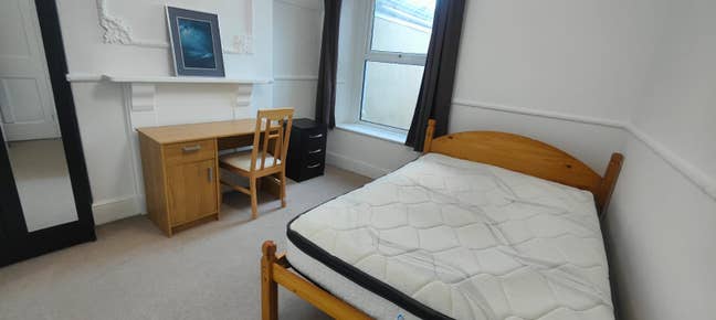 1 Double Room to Rent / 1 Box Room to Rent Main Photo