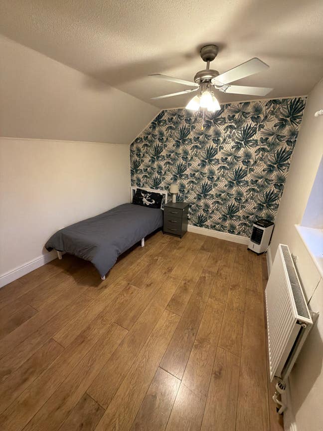 Exclusive Single Room To Rent  Main Photo
