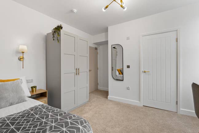 Brand New HMO in Derbyshire Lane NG15  Main Photo