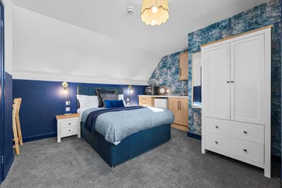 💥Brand New Studio Rooms on Manor Court Road💥 Main Photo