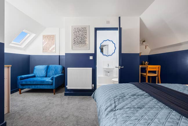 💚Last E Room Available on Manor Court Rd Main Photo