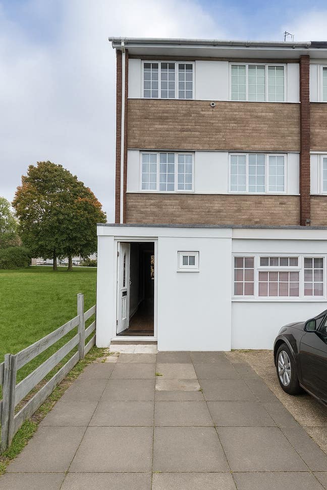  Spacious  Double Room for Rent in UB5  Main Photo