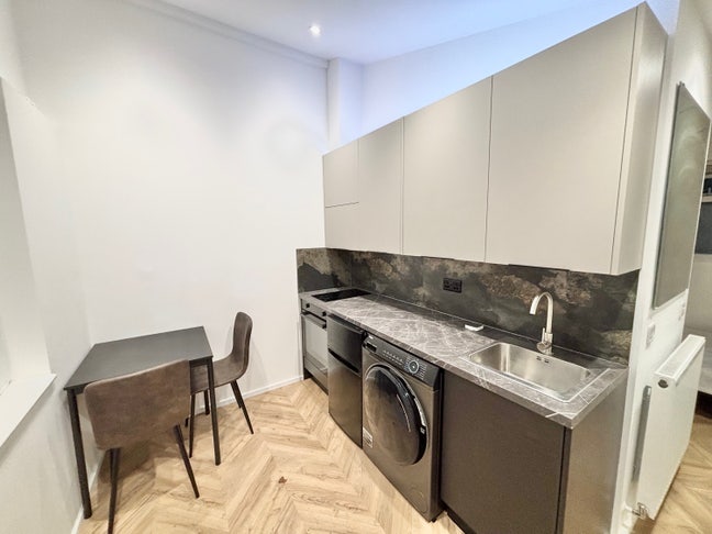 Beautiful Studio to Let Furnished Wifi Included   Main Photo