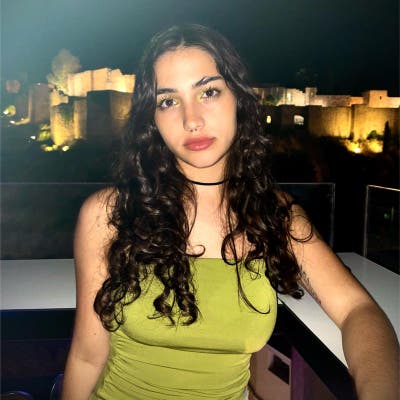 Student Female seeks a room Main Photo