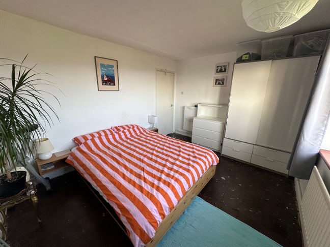 Lovely double room with a view  Main Photo