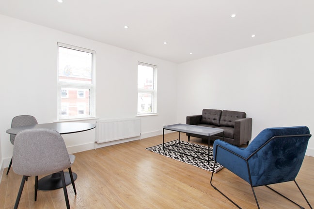 Gorgeous 1 bed flat for rent near Aldgate East Main Photo