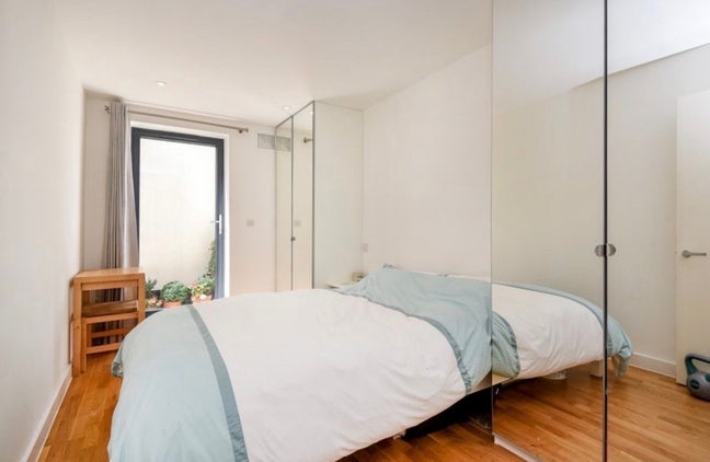 Double Room in 2 Bed / 3 Bath Flat in Clapham Main Photo