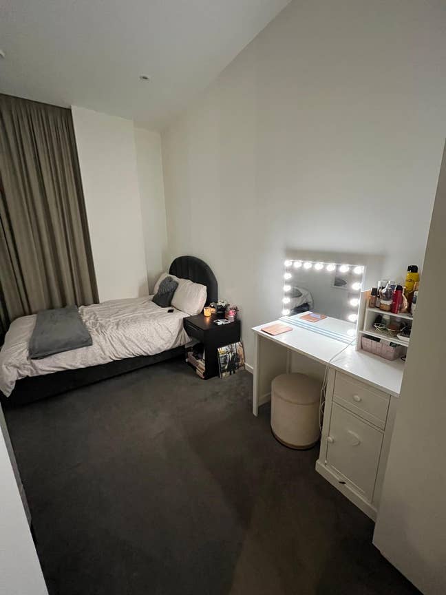 Double Room in East Village Stratford Main Photo