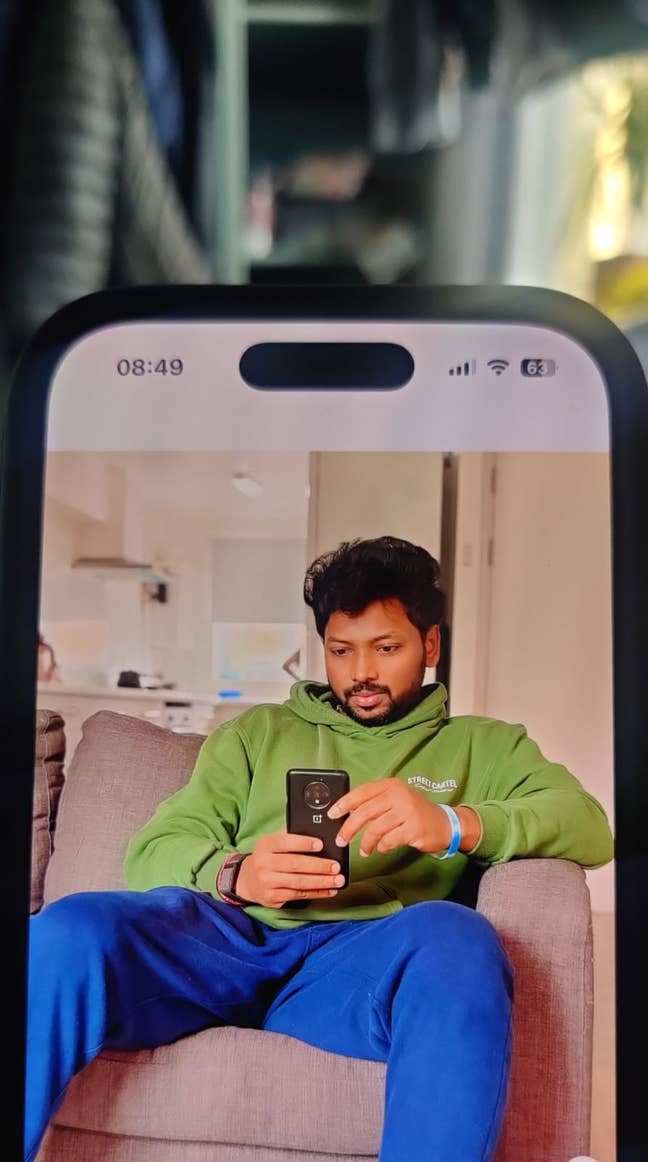 Professional Looking for a Room in Manchester Main Photo