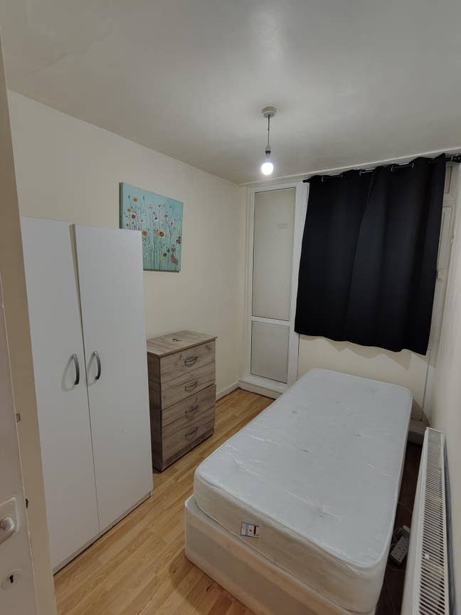 Fantastic room for professional near to station🔥 Main Photo