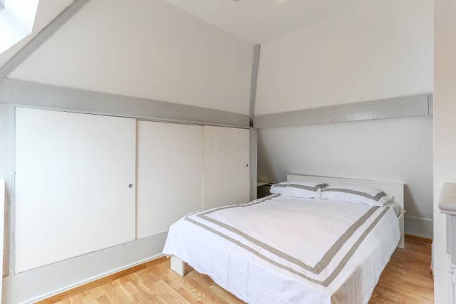 Fully Equipped Studio* 2 Mins Walk to Central Line Main Photo