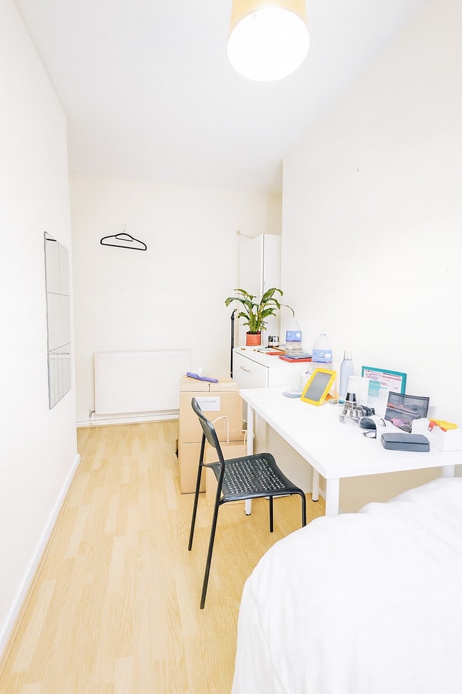 Double room in Hackney move in today Main Photo