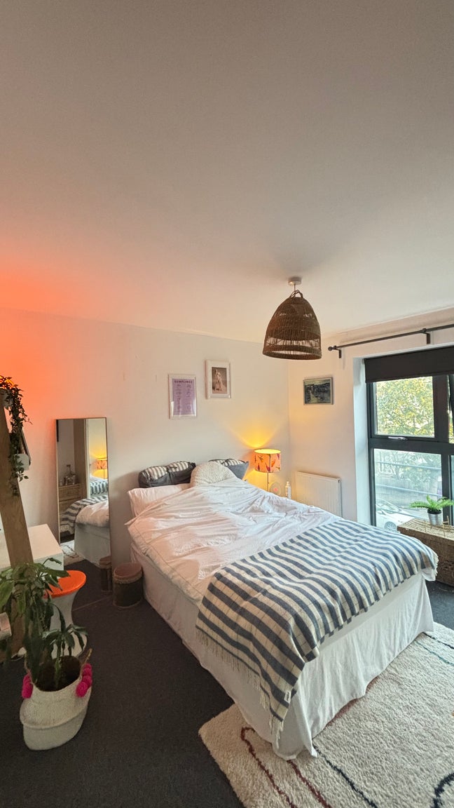 Lovely En-suite double bedroom Mile End Main Photo