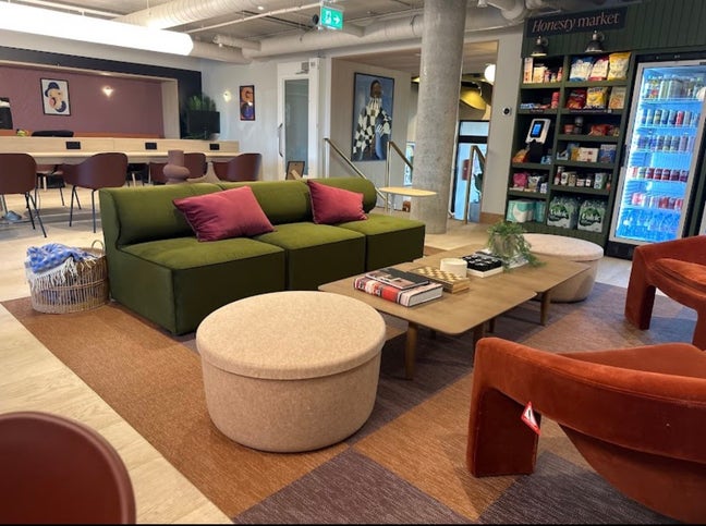 2 Bed 2Bathroom in Surrey Quays Main Photo