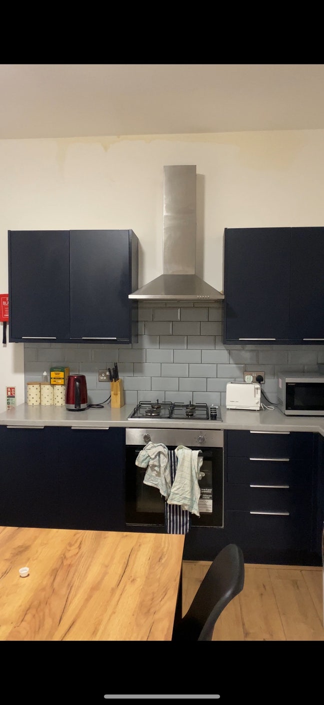 Brand new Ensuite rooms Farnworth!  Main Photo