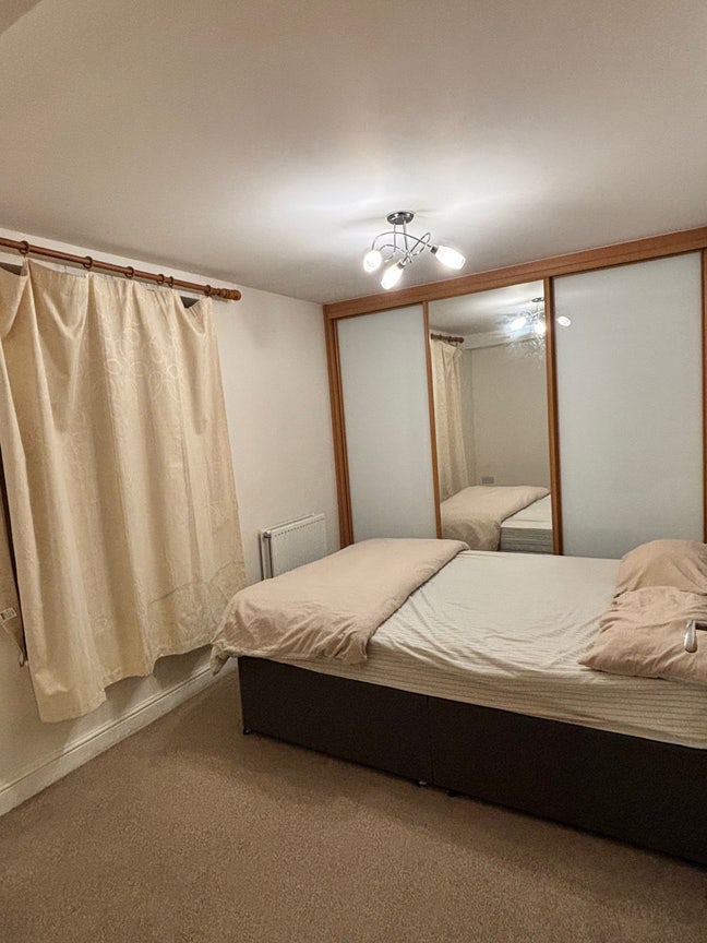 Furnished Double Room Main Photo