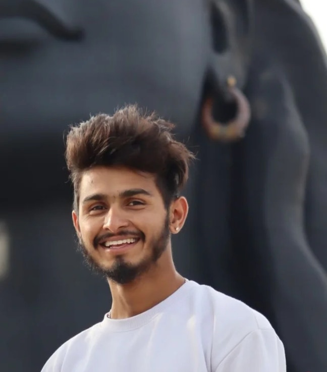 Student Male seeks a single or double room Main Photo