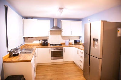 Newport hse Main Photo