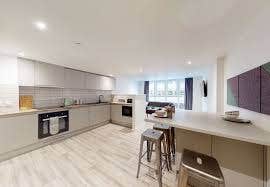 En-suite bedroom , double bed with lots of strorag Main Photo